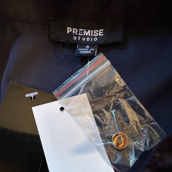 NWT Premise Studio size small sheer sleeveless top - Picture 5 of 6